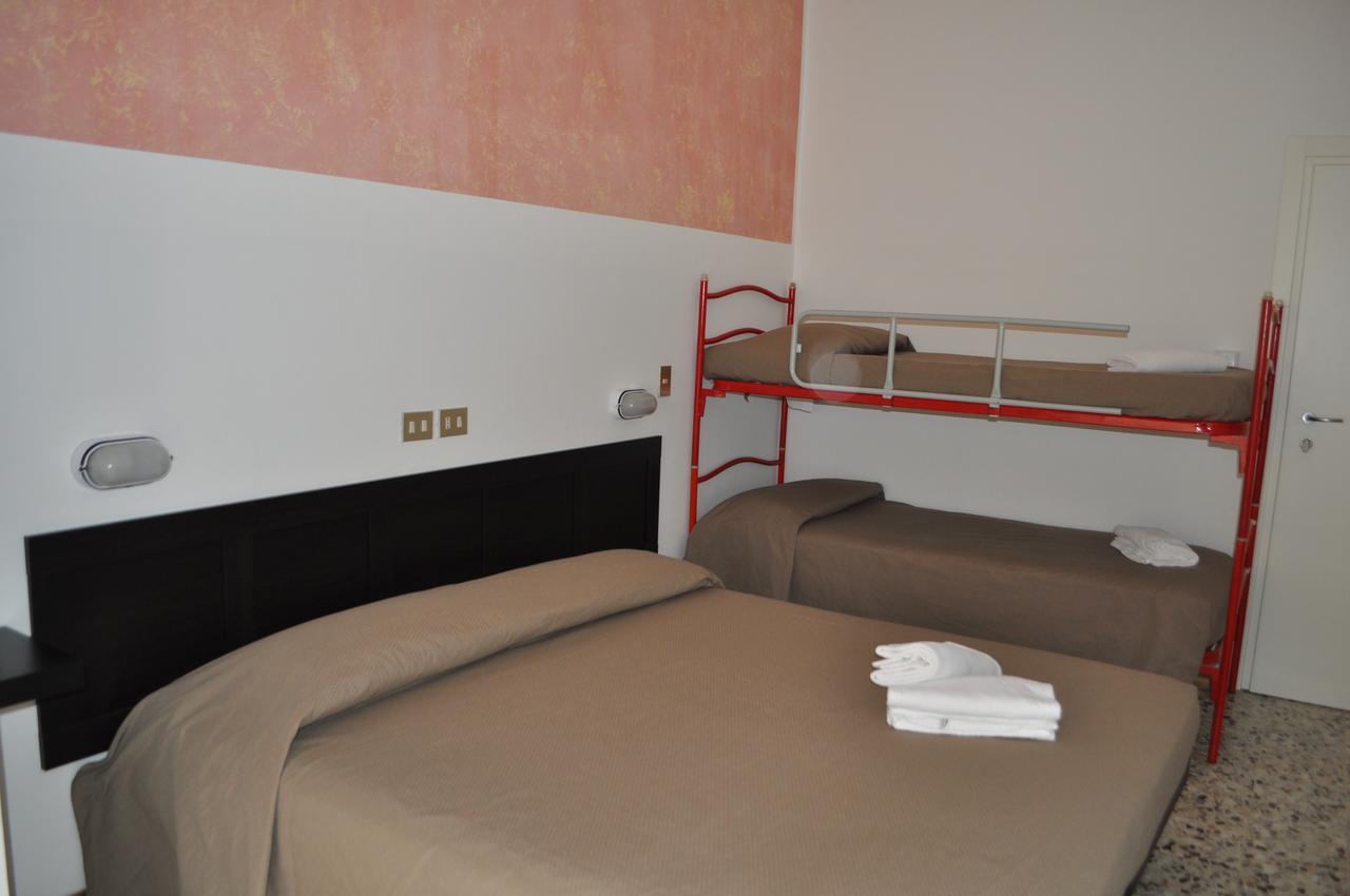 Hotel Urano Cattolica Eksteriør bilde