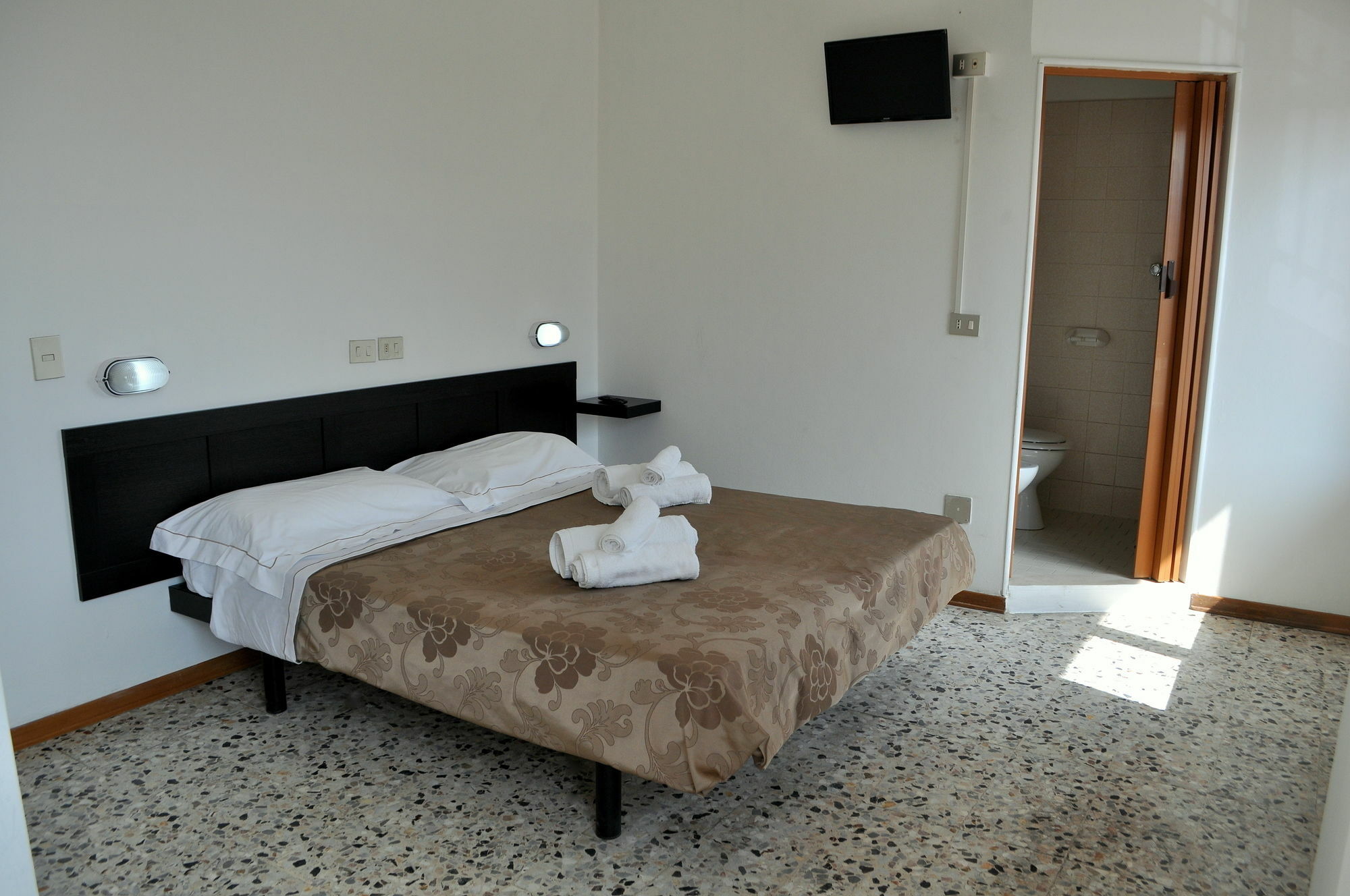 Hotel Urano Cattolica Eksteriør bilde