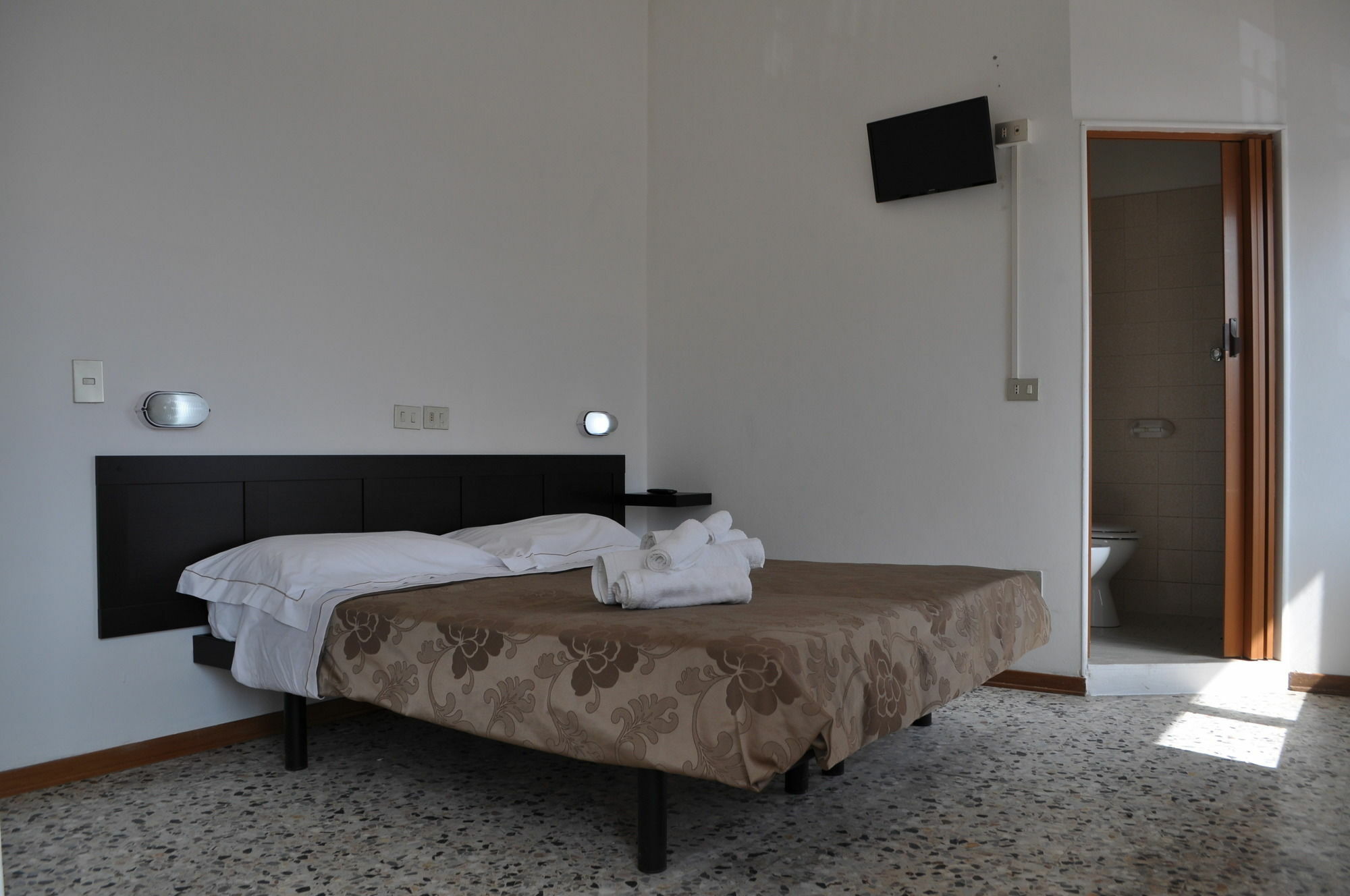 Hotel Urano Cattolica Eksteriør bilde