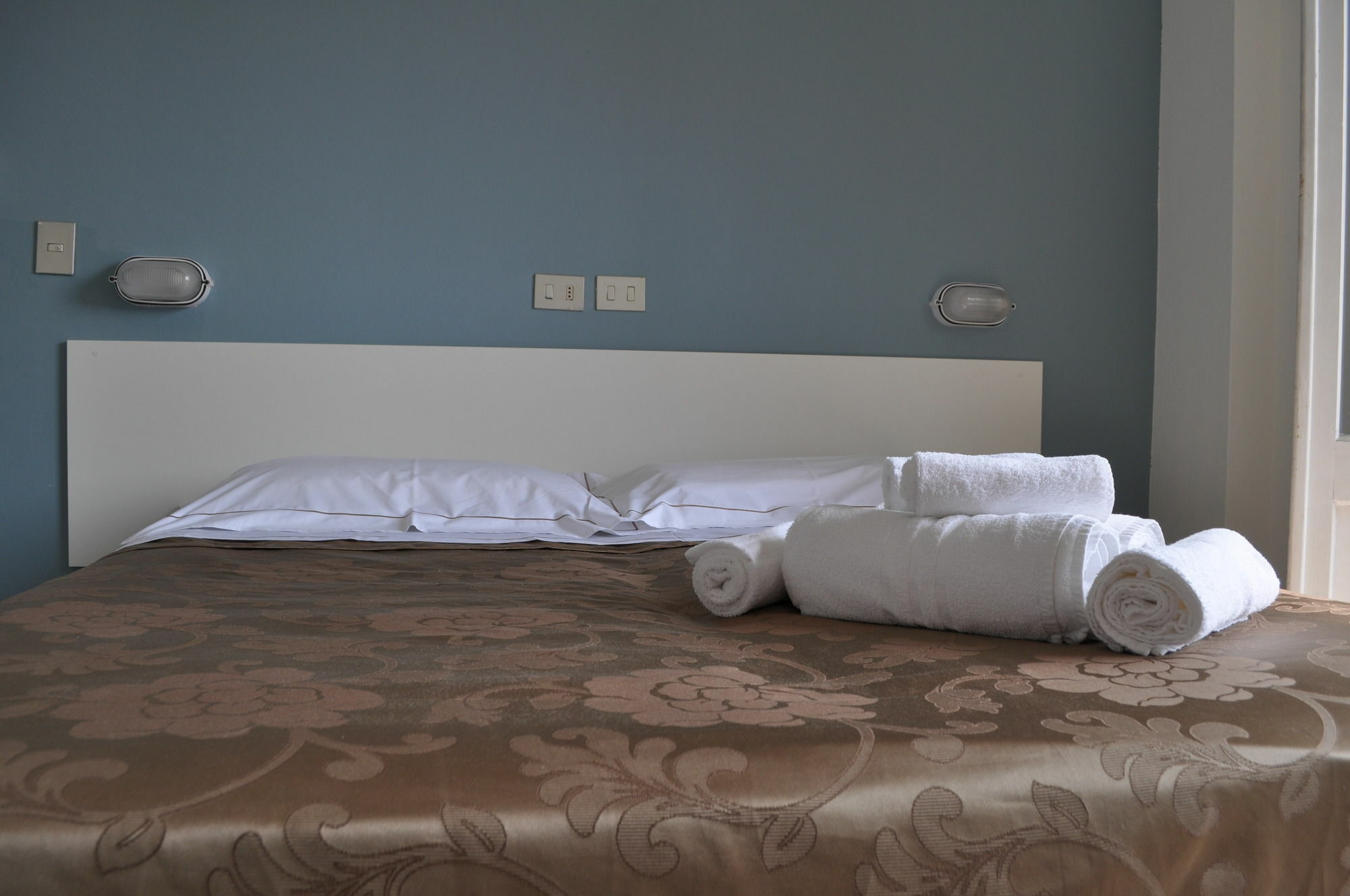 Hotel Urano Cattolica Eksteriør bilde